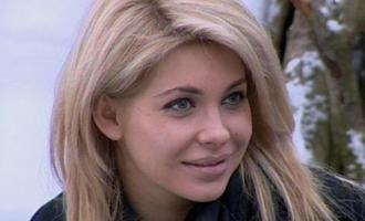 «Дом-2»: Лиза Кутузова похвасталась кольцом с бриллиантами на безымянном пальце