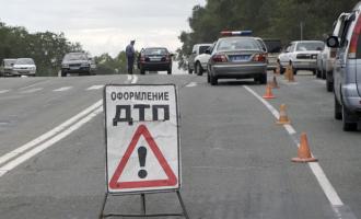 Водитель FIAT сбил насмерть пешехода, переходившего дорогу на красный свет