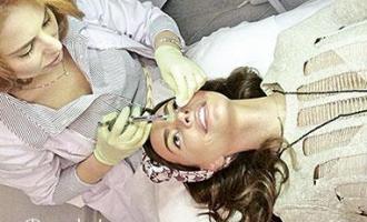 Телеведущая Маша Малиновская уменьшила нос с помощью новомодной процедуры