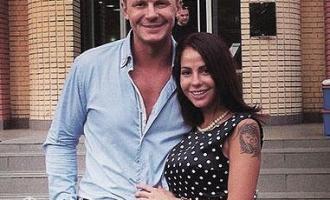 Порнозвезда Елена Беркова вышла замуж за актера Стоянова понарошку
