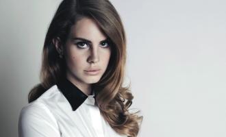Певица Лана Дель Рей даст два концерта на кладбище