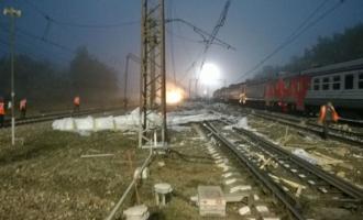 МЧС по Московской области: в Подмосковье электричка столкнулась с фурой, есть пострадавшие