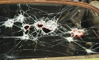 В подмосковном Ногинске неизвестные изрешетили автомобиль, двое мужчин погибли