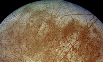Специалисты NASA потеряли из виду гигантские гейзеры, ранее обнаруженные на спутнике Юпитера