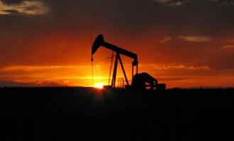 Мировые цены на нефть начали расти после вчерашнего снижения