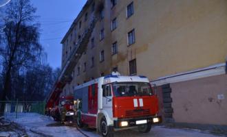 Происшествие в Екатеринбурге: в общежитии возник пожар, эвакуировали 70 студентов