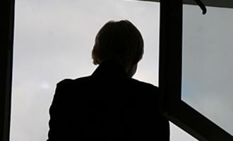 В Москве неизлечимо больной пенсионер выбросился из окна на 10-м этаже