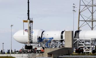 Новости космоса: компании SpaceX удалось вывести в космос сразу два коммерческих коммуникационных спутника