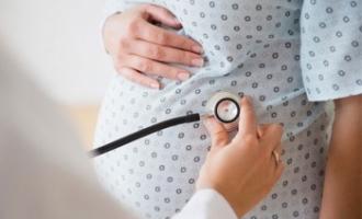 Жительница Омска скончалась в больнице от осложнений после «кесарева сечения»