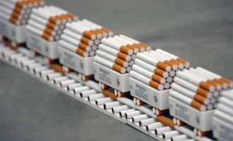 Для борьбы с курением снова повысили цены на табачные изделия