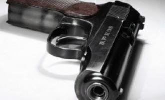 Во Владимире неизвестный убил беременную женщину, подростка и мужчину