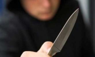 Приезжая школьница погибла в Иркутске после нападения неизвестного с ножом