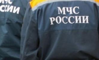 Происшествие в Подмосковье: бензовоз опрокинулся в кювет