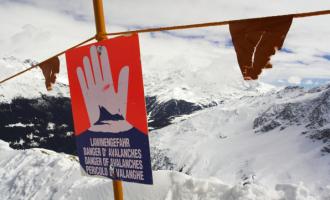 Французских военных засыпала лавина на тренировочном задании, пятеро погибли