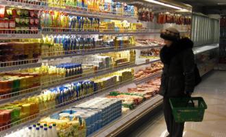 Опрос: треть граждан покупают дешевые продукты, чтобы сэкономить на питании