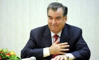 Президенту Таджикистана разрешили управлять страной пожизненно