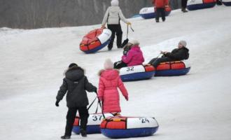 В Казани 6-летняя девочка получила смертельную травму, катаясь на снежной горке