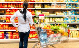 Во Владивостоке продукты питания и алкоголь в магазинах продают в кредит