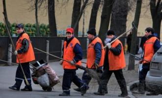 В столичном общежитии дворники устроили пьяную драку с применением молотков