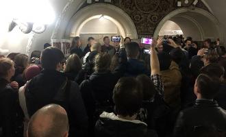 «Хор Турецкого» устроил несанкционированный концерт в метро