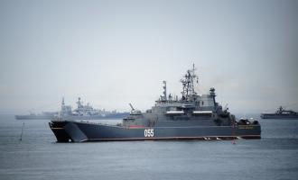 Историю острова Матуа начали изучать корабли ТОФ с представителями РГО на борту