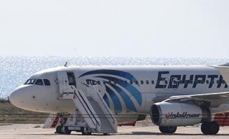 Лайнер «EgyptAir» разбился, выживших в авиакатастрофе нет