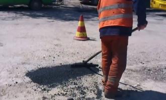 Омский сенатор предложила законодательно запретить ямочный ремонт
