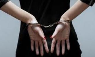 25-летнюю американскую учительницу судят за интимную связь со школьниками