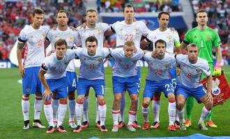 Судьбу сборной России по футболу чиновники будут решать на этой неделе