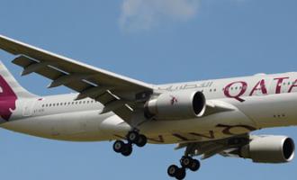 Самолет Qatar Airways аварийно приземлился в Стамбуле