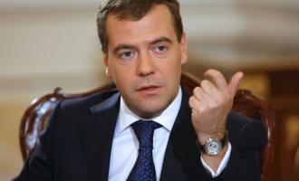 Медведев: сложный период в экономике миновал