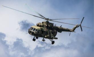 На Чукотке вынуждено приземлился вертолет Ми-8