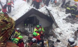 В итальянском отеле, засыпанном лавиной, продолжают находить погибших