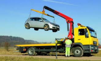 В каких случаях требуется помощь автомобильного эвакуатора на трассе?