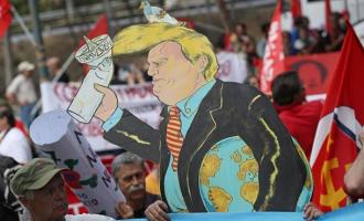 Американцы массово хлынули на улицы протестовать против выхода страны из климатического договора