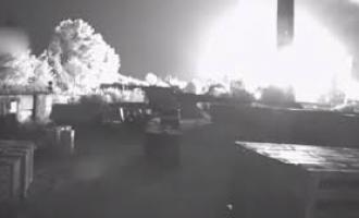 На электростанции в Рязанской области прогремел мощный взрыв. В Сети появилось видео