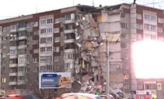 В Удмуртии рухнул подъезд жилого дома. ВИДЕО
