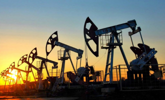 В преддверии ОПЕК+ начала дешеветь нефть