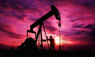 В ноябре Россия уменьшила добычу нефти на 2,4%