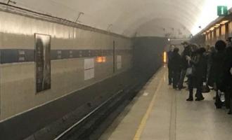ЧП в Петербурге: закрыты две станции метро по причине задымления
