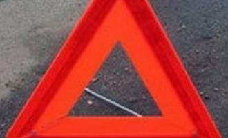ДТП в Ростове-на-Дону: грузовик въехал в остановку
