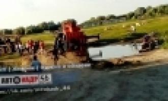 ЧП в Курской области: опрокинулась пожарная машина