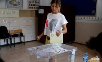 В Турции проходят выборы парламента и президента