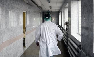 ЧП в Якутии: на мель сел пассажирский теплоход