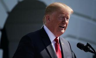 Трамп обратился к жителям штатов, призывая к эвакуации по причине урагана