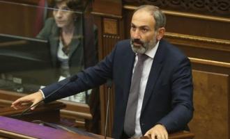 Премьер Армении сказал, когда уходит в отставку