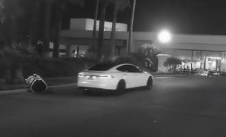 Инцидент во время выставки CES 2019 в Лас-Вегасе: беспилотная Tesla сбила в США российского робота-консультанта