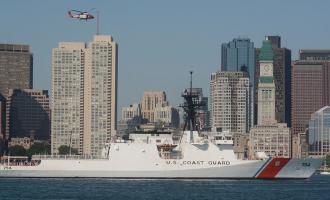 ВМС Венесуэлы охраняют судно береговой охраны США весьма