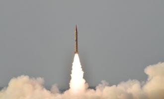 Индия взрывает 500-килограммовую бомбу: испытания оказали влияние на напряженность в отношениях с Пакистаном