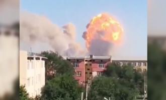 1убит «снарядом», 70 ранены после мощного взрыва в хранилище боеприпасов в Казахстане